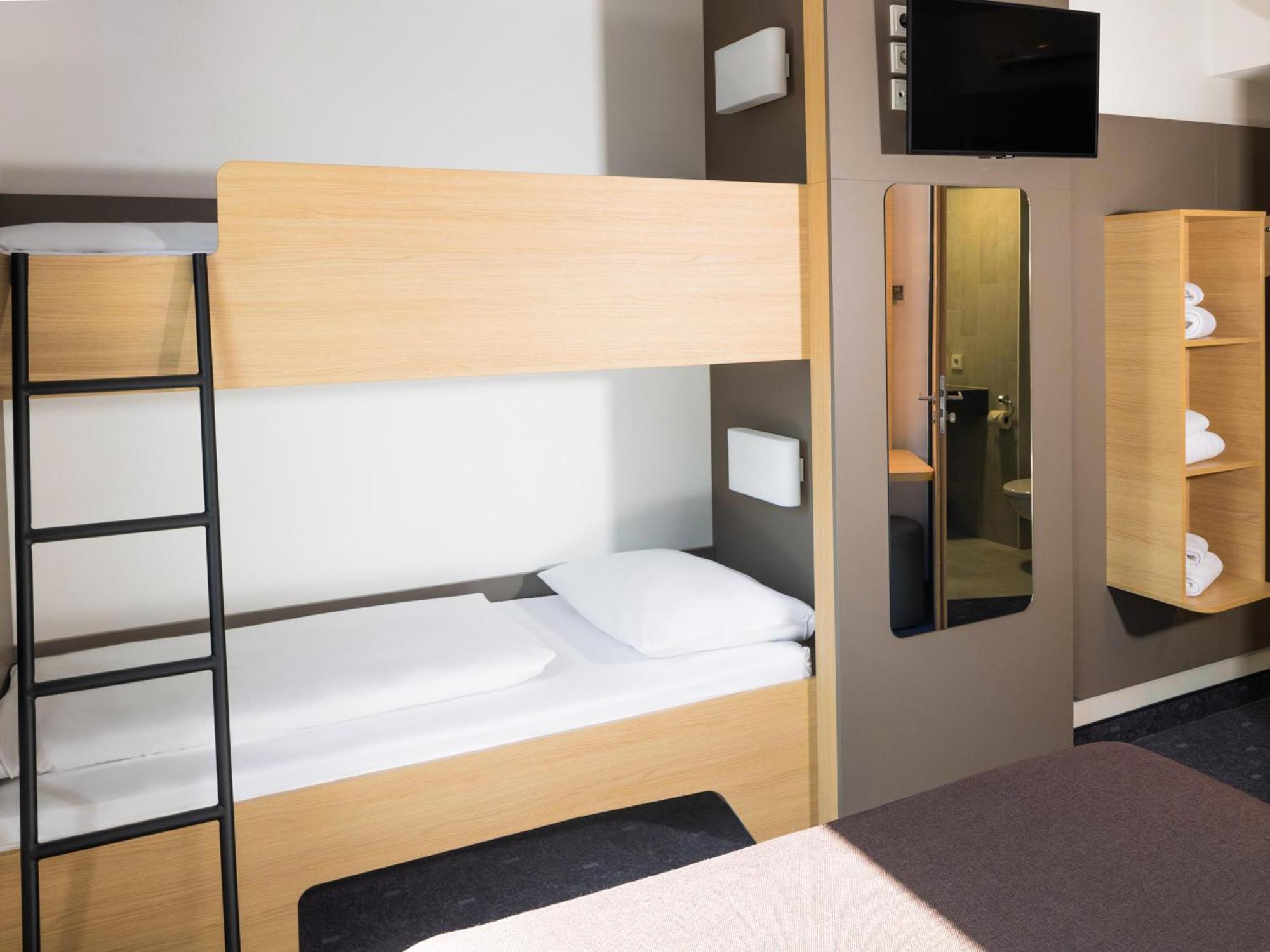 B&B Hotel Kiel-City エクステリア 写真