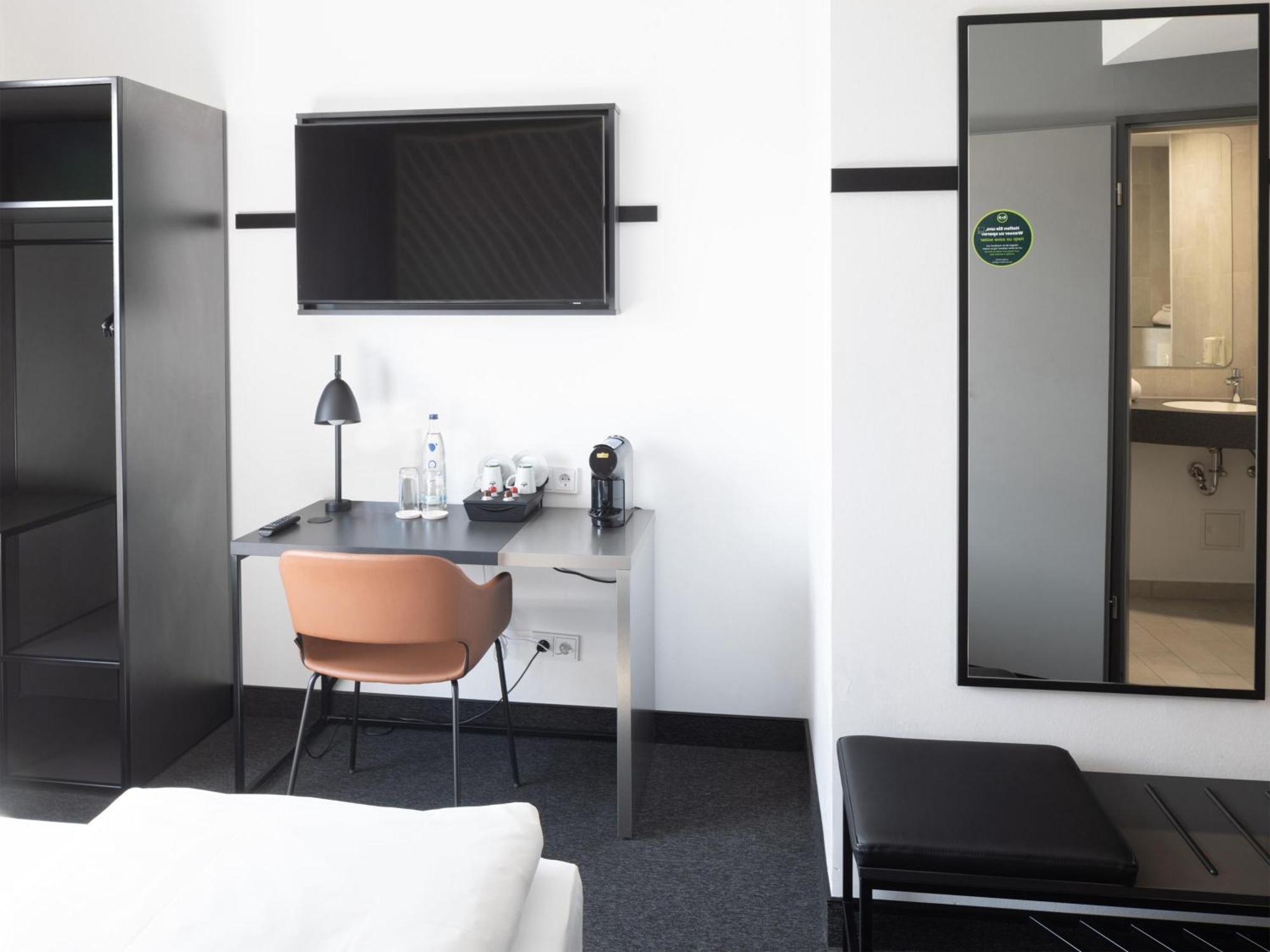 B&B Hotel Kiel-City エクステリア 写真